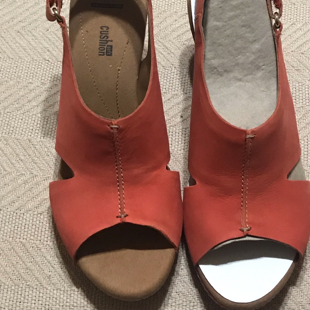 Open toe wedge Sandals